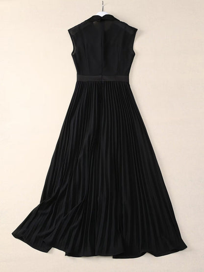 Elegant Sleeveless Pleated Long Dress