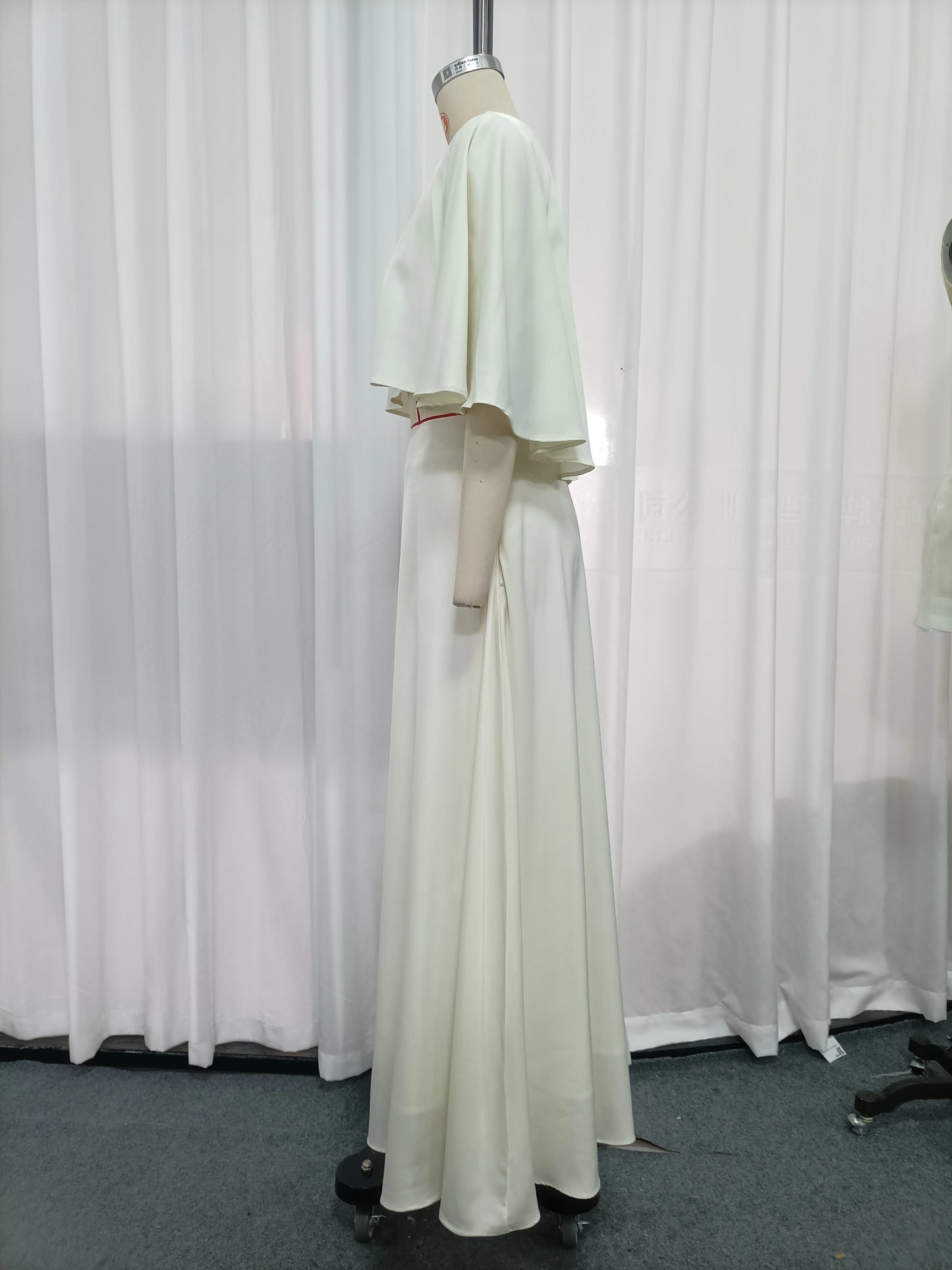 Round Neck Cape Crop Top High Waist Skirt Elegant Set