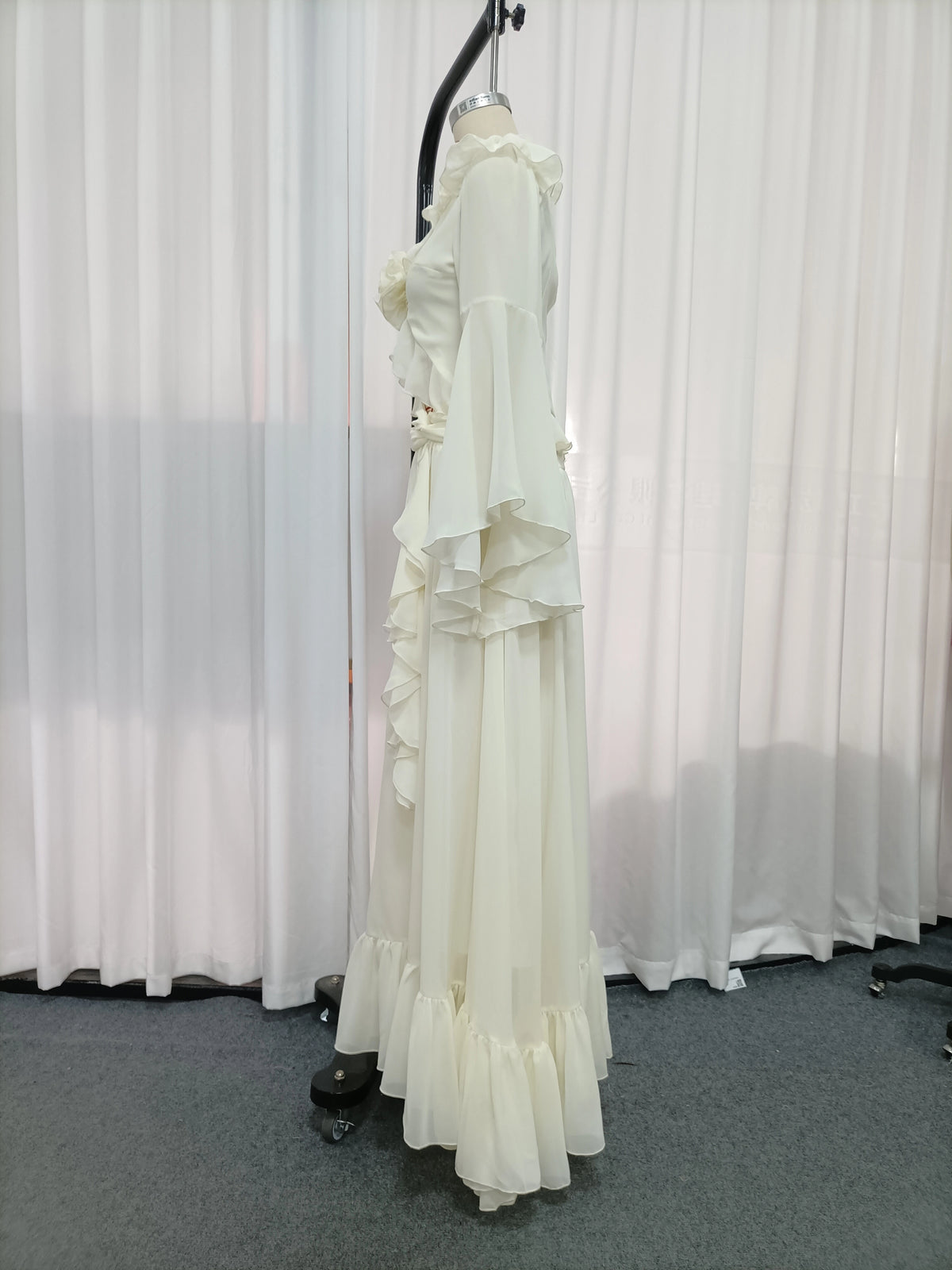 Carmen Round-Neck Long-Sleeve Dress