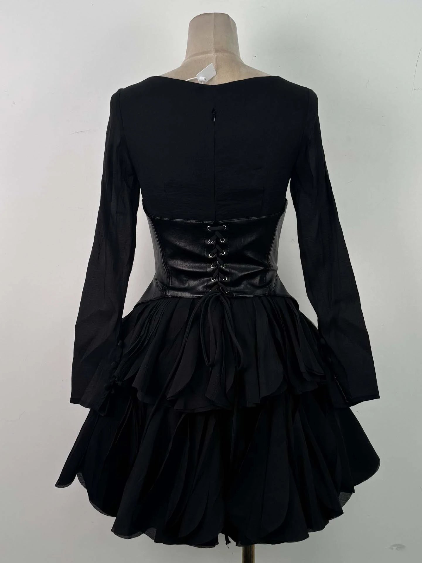TWOTWINSTYLE Round Neck Long Sleeve Hit Color Elegant Dress