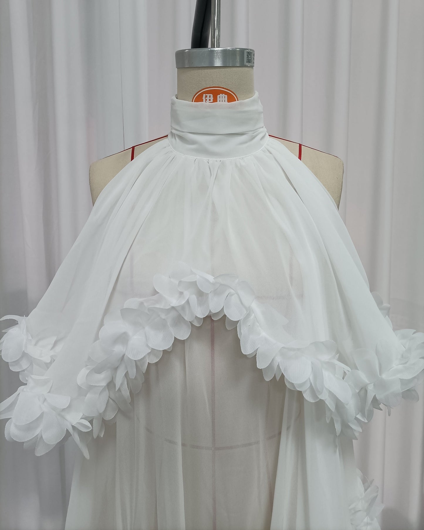White Halter Neck Chiffon Spliced Flower Dress