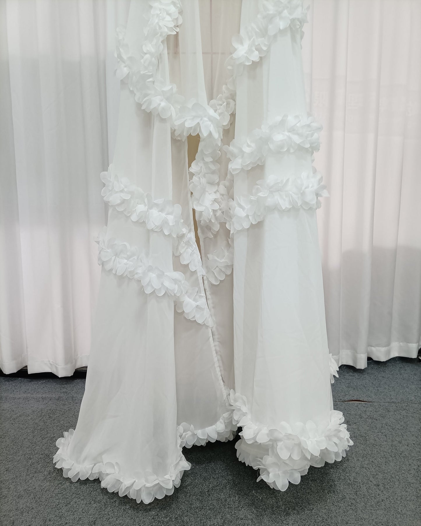 White Halter Neck Chiffon Spliced Flower Dress